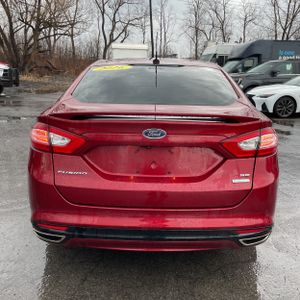 FORD FUSION SE - 7