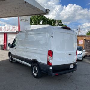 FORD TRANSIT 250 - 5