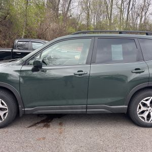 SUBARU FORESTER PREMIUM - 4