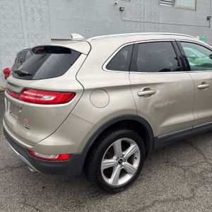 صورة 9 لـ 2015 Lincoln MKC BASE