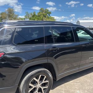 JEEP GRAND CHEROKEE L LIMITED - 9