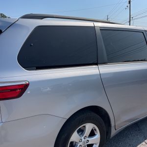 TOYOTA SIENNA - 9