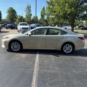 LEXUS ES 300H BASE - 3