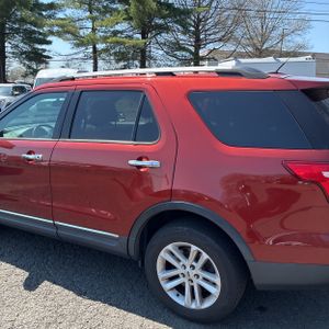 FORD EXPLORER XLT - 6