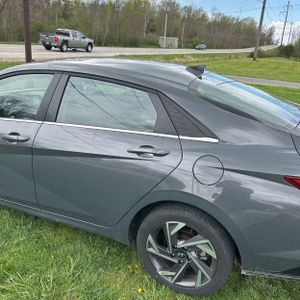 HYUNDAI ELANTRA SEL CONVENIENCE - 6