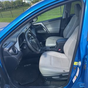 2017 Toyota RAV4 LE 缩略图 31