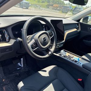 2026 Volvo XC60 B5 CORE 缩略图 37
