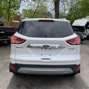 FORD ESCAPE TITANIUM - 7