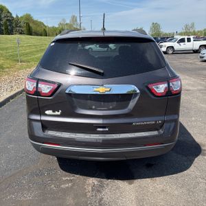 CHEVROLET TRAVERSE LS - 7