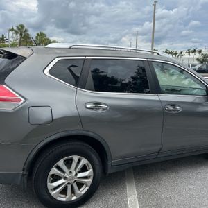2015 Nissan ROGUE SV — фото 9