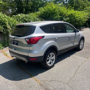 FORD ESCAPE SE - 8