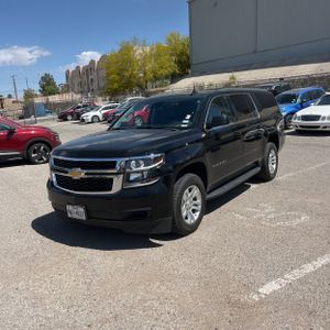 CHEVROLET SUBURBAN LT - 1