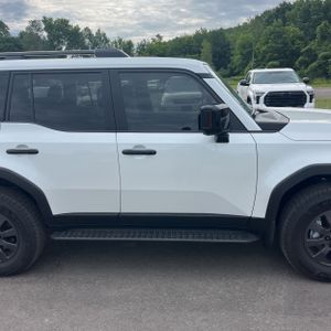 2026 Toyota LAND CRUISER BASE — миниатюра 11