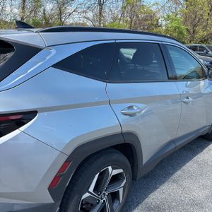 HYUNDAI TUCSON LIMITED - 8