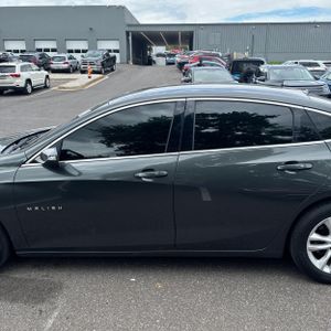 2018 Chevrolet MALIBU LT 照片 3