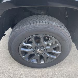 2022 Toyota TUNDRA PLATINUM — миниатюра 15