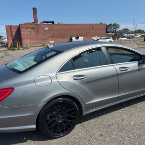 صورة 9 لـ 2013 Mercedes-BENZ CLS