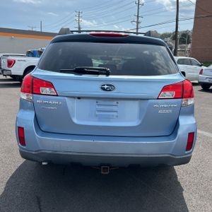 SUBARU OUTBACK PREMIUM - 7