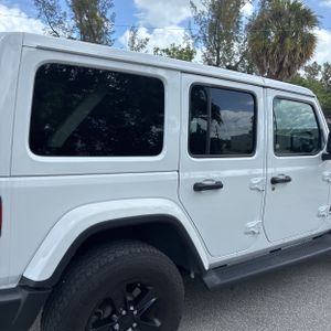 JEEP WRANGLER UNLIMITED SAHARA ALTITUDE - 9
