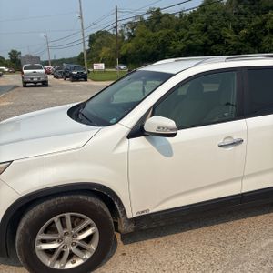 صورة 2 لـ 2015 KIA SORENTO LX