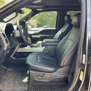 صورة مصغرة 32 لـ 2018 FORD F-150 LARIAT