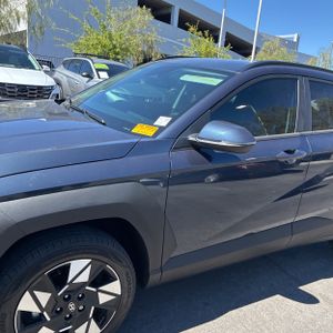 HYUNDAI KONA SEL - 2