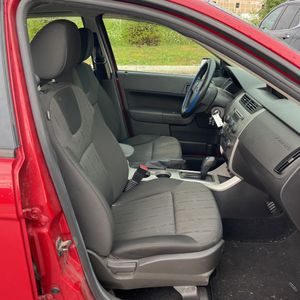 صورة مصغرة 33 لـ 2009 FORD FOCUS SE