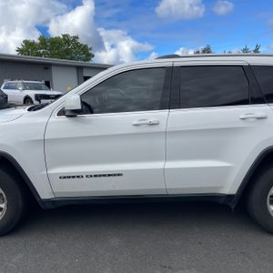 JEEP GRAND CHEROKEE LAREDO E - 4