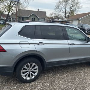 VOLKSWAGEN TIGUAN S - 9