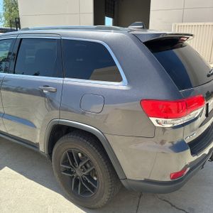 2017 JEEP GRAND CHEROKEE LAREDO 照片 6