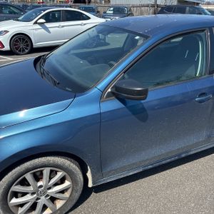 VOLKSWAGEN JETTA 1.8T SE - 2