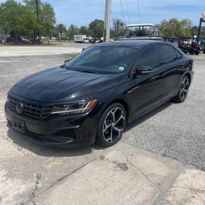 VOLKSWAGEN PASSAT R-LINE - 1