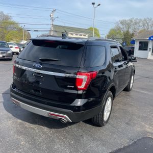 FORD EXPLORER XLT - 8
