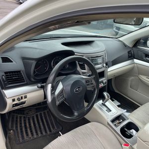 صورة مصغرة 36 لـ 2013 Subaru OUTBACK 2.5I