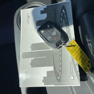 صورة مصغرة 56 لـ 2019 Chevrolet SILVERADO 1500 RST