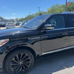 LINCOLN NAVIGATOR RESERVE - 2