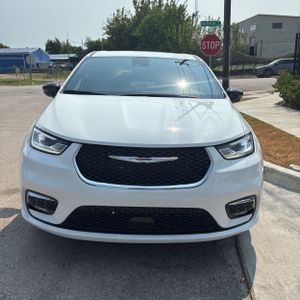 صورة 12 لـ 2025 Chrysler PACIFICA SELECT