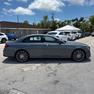 MERCEDES-BENZ E-CLASS AMG - 9