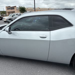 DODGE CHALLENGER GT - 4