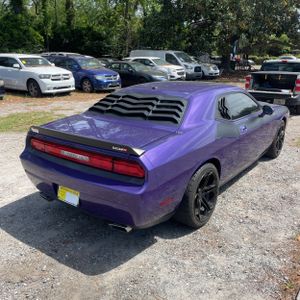 DODGE CHALLENGER SRT8 - 8