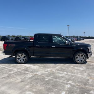 FORD F-150 LARIAT - 10