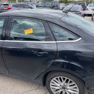 FORD FOCUS TITANIUM - 6