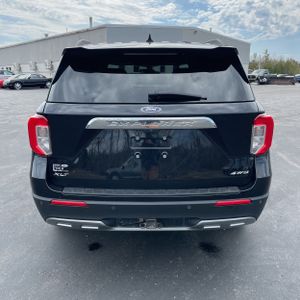 FORD EXPLORER XLT - 7