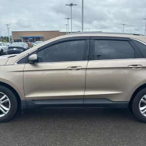FORD EDGE SEL - 4