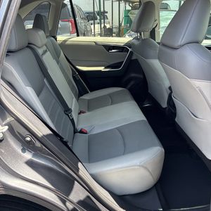 2019 Toyota RAV4 XLE PREMIUM — фото 35