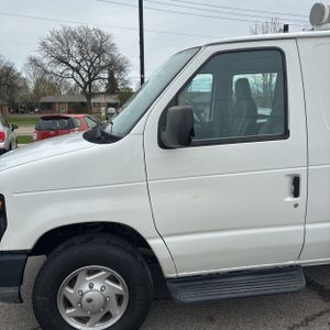 FORD E-SERIES E-250 - 2