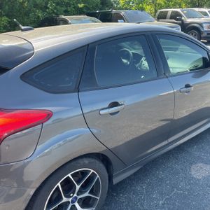 FORD FOCUS SE - 9
