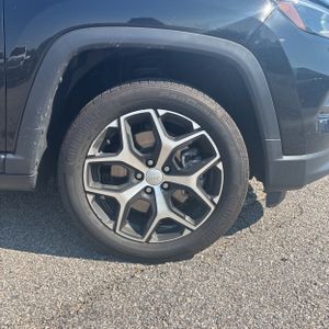 صورة مصغرة 20 لـ 2024 JEEP COMPASS LIMITED