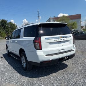 CHEVROLET SUBURBAN LS - 5