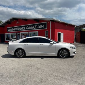 LINCOLN MKZ PREMIERE - 10